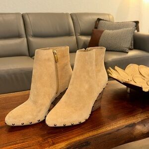 BCBG Generation, Johnnie size 7.5 New